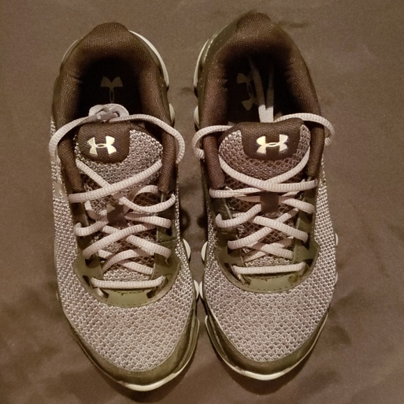 Sneakers - Picture 1 of 4